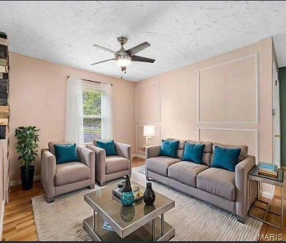 $279,500 | 55 Queens Drive, Florissant, MO 63034