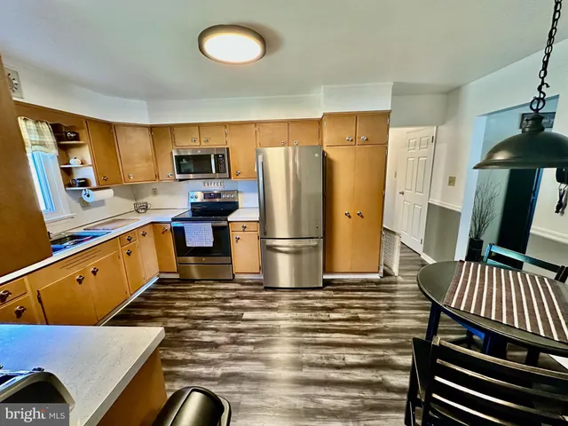 $389,999 | 977 York Street, Lebanon, PA 17042