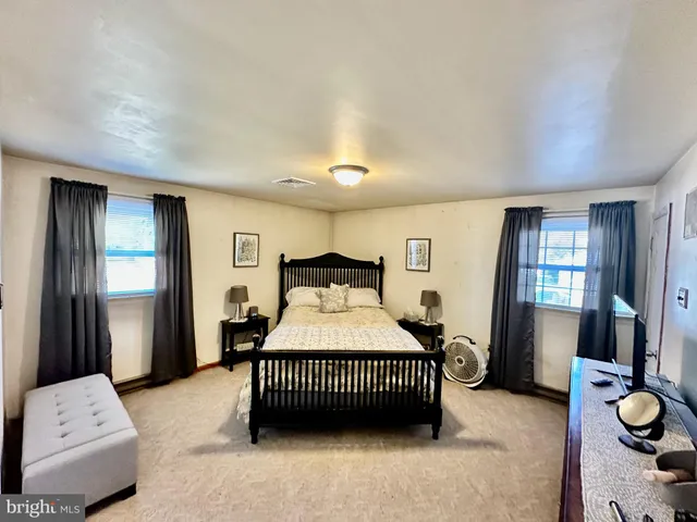 $389,999 | 977 York Street, Lebanon, PA 17042