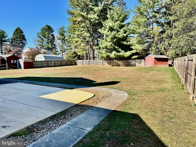 $389,999 | 977 York Street, Lebanon, PA 17042