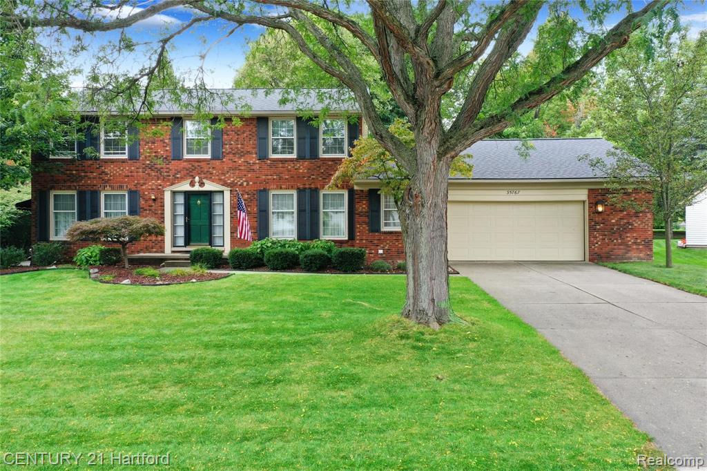 35767 Congress Road Farmington Hills, MI 48335 - Photo 2 of 42