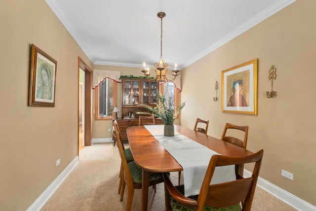 $525,000 | 9 Merry Court, Countryside, IL 60525