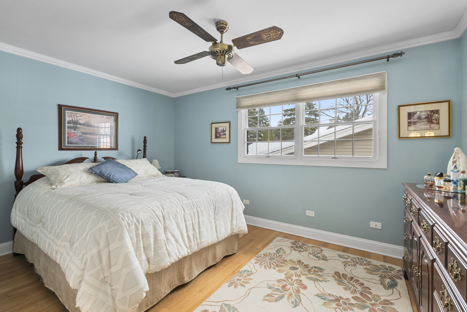 9 Merry Court Countryside, IL 60525 - Photo 9 of 19 a bedroom with a large bed and a window