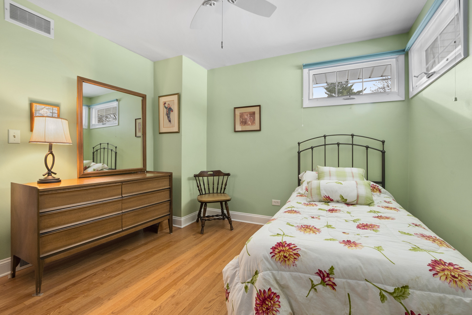 9 Merry Court Countryside, IL 60525 - Photo 10 of 19 a bedroom with a bed and wooden floor