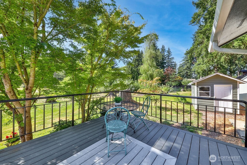 11010 Avondale Road Northeast Redmond, WA 98053 - Photo 22 of 34 Gallery Image 22