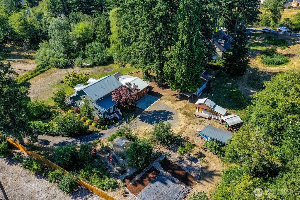 11010 Avondale Road Northeast Redmond, WA 98053 - Photo 32 of 34 Gallery Image 32