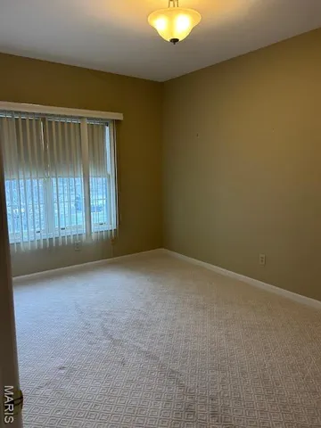 $299,900 | 567 Sarah Lane, Unit 301, Creve Coeur, MO 63141