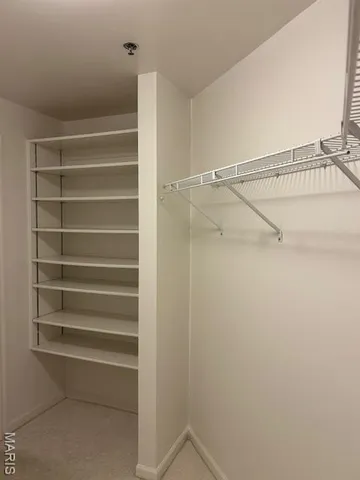 $299,900 | 567 Sarah Lane, Unit 301, Creve Coeur, MO 63141