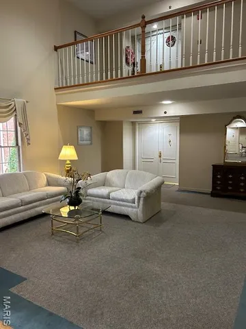 $299,900 | 567 Sarah Lane, Unit 301, Creve Coeur, MO 63141