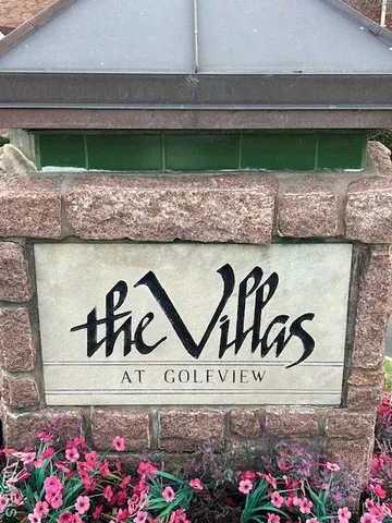 $299,900 | 567 Sarah Lane, Unit 301, Creve Coeur, MO 63141