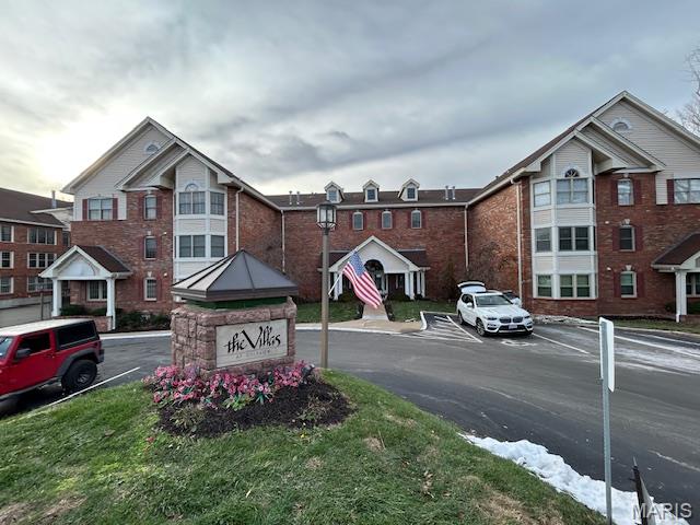 567 Sarah Lane, Unit 301 Creve Coeur, MO 63141 - Photo 6 of 41