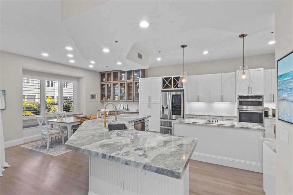 515 Forest Way Longboat Key, FL 34228 - Photo 12 of 53