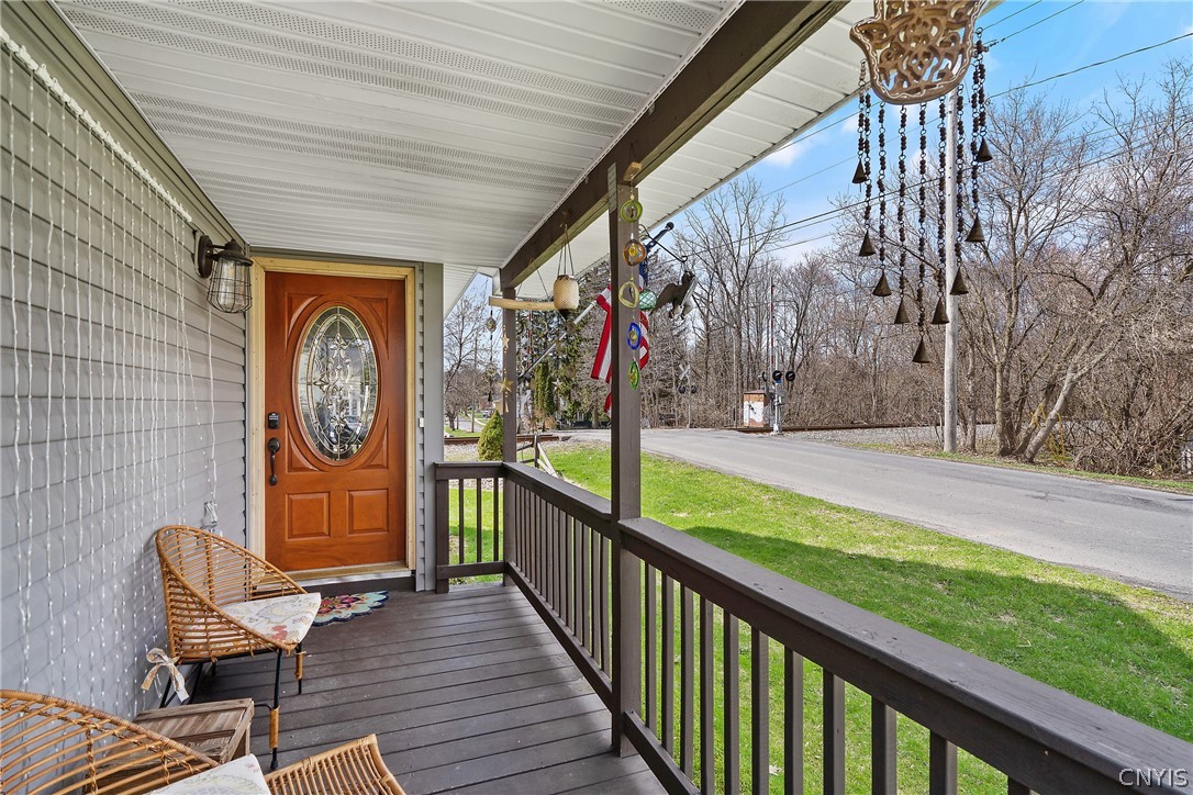 66 East Oneida Street Lysander, NY 13027 - Photo 3 of 41