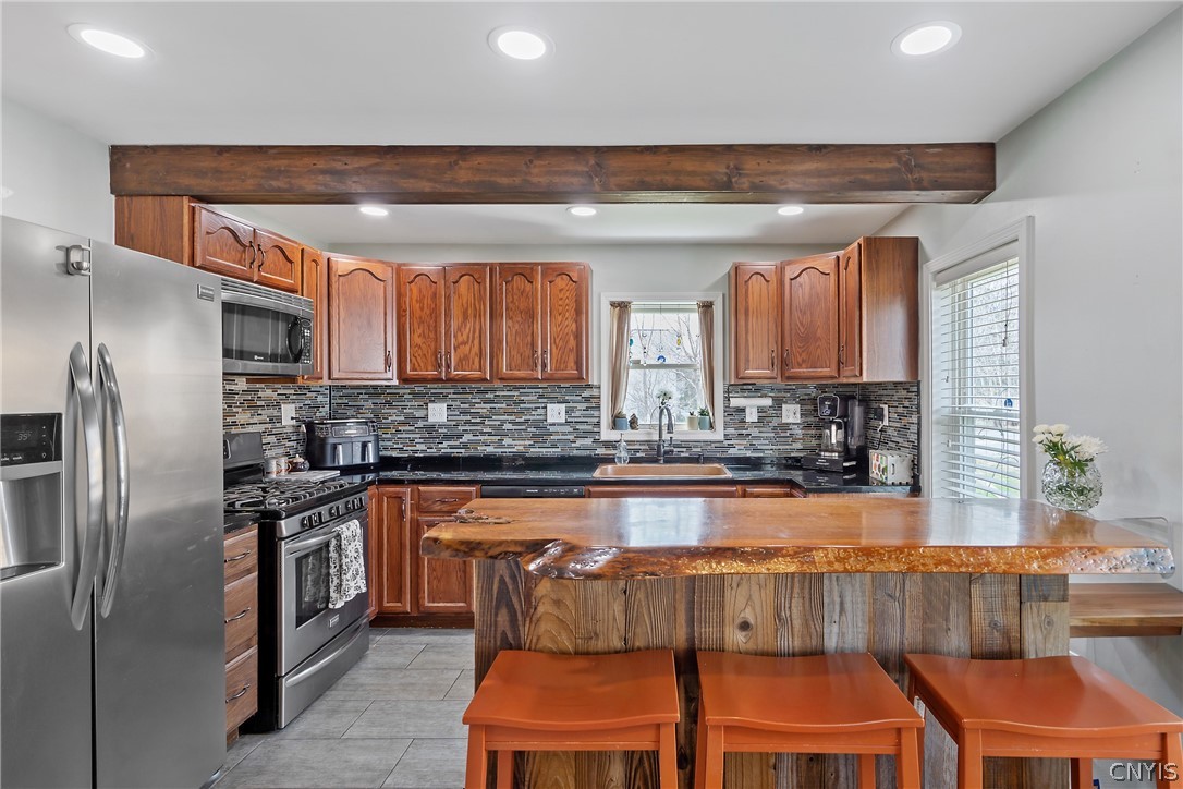 66 East Oneida Street Lysander, NY 13027 - Photo 6 of 41