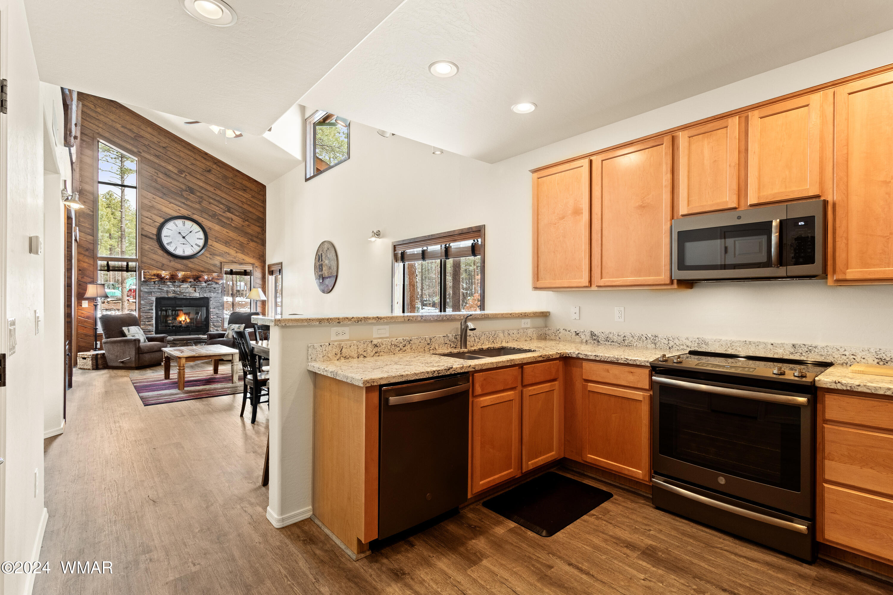 2789 Buck Crossing Way, Unit 34 Pinetop, AZ 85935 - Photo 4 of 37