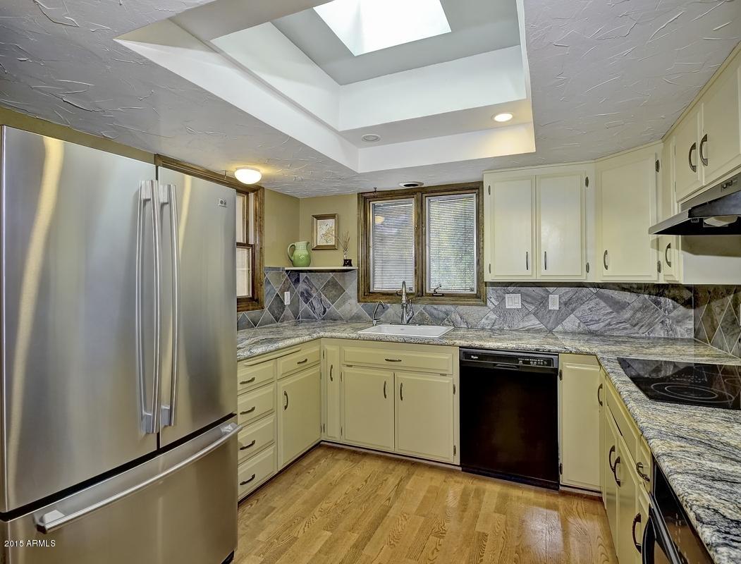 150 Courthouse Butte Road Sedona, AZ 86351 - Photo 13 of 17 _D2X3278-Kitchen-f-MLS8-