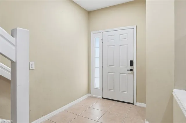 $375,000 | 1013 Hampton Circle, Unit 127, Naples, FL 34105