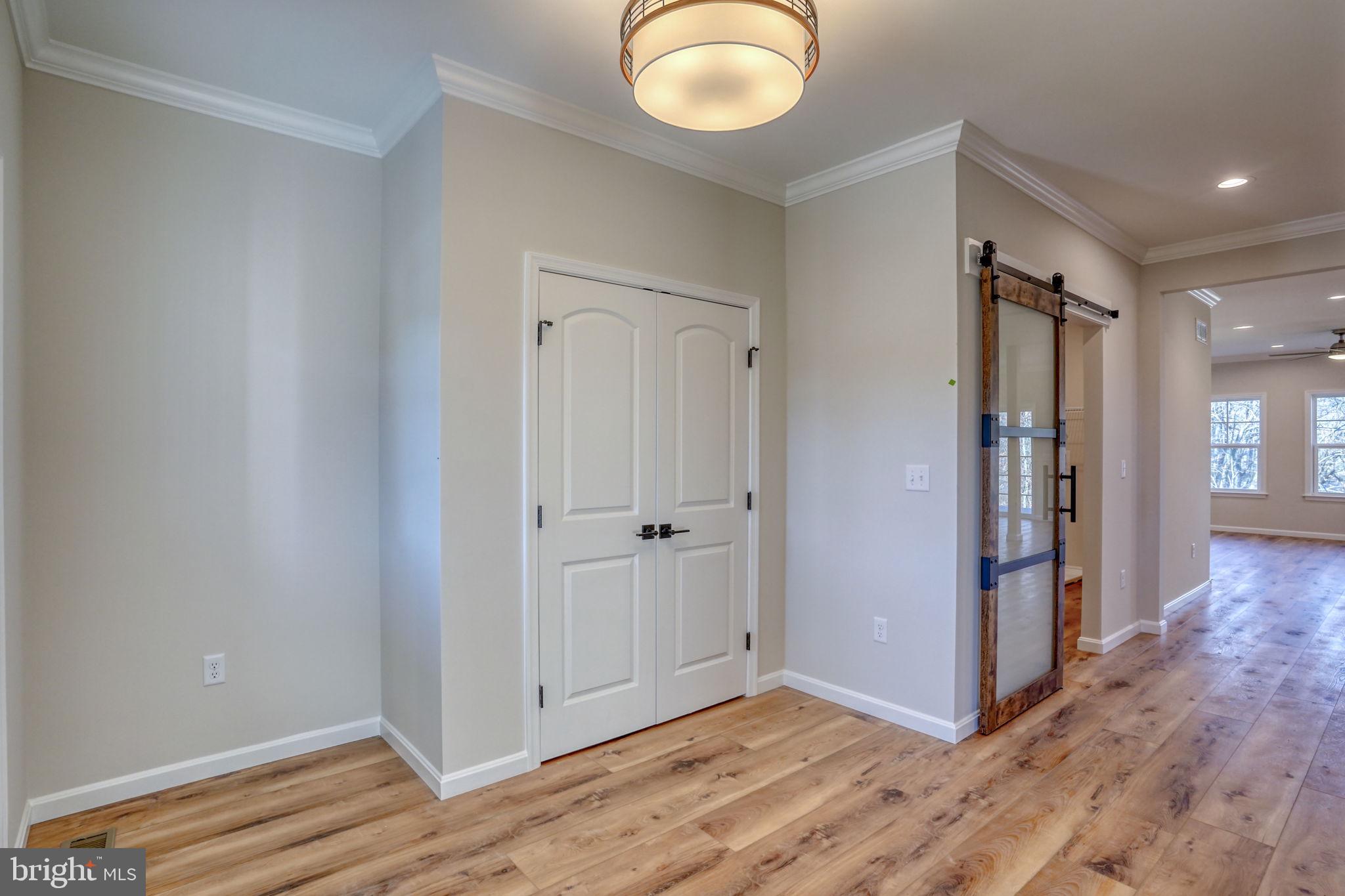 39 Doc Court Felton, DE 19943 - Photo 14 of 70 Foyer closet