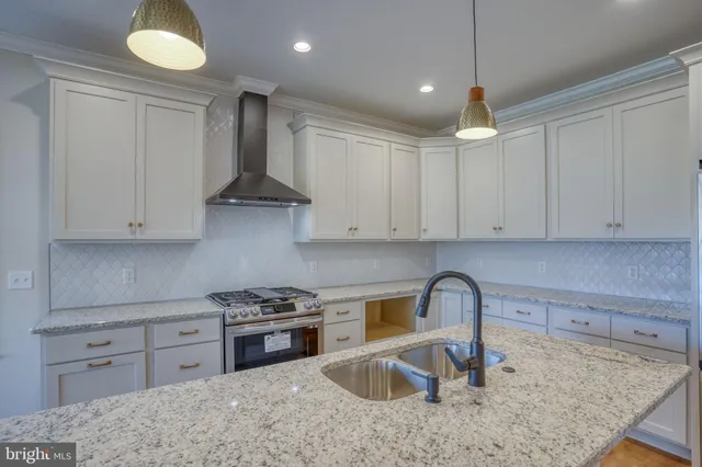 $749,900 | 39 Doc Court, Felton, DE 19943