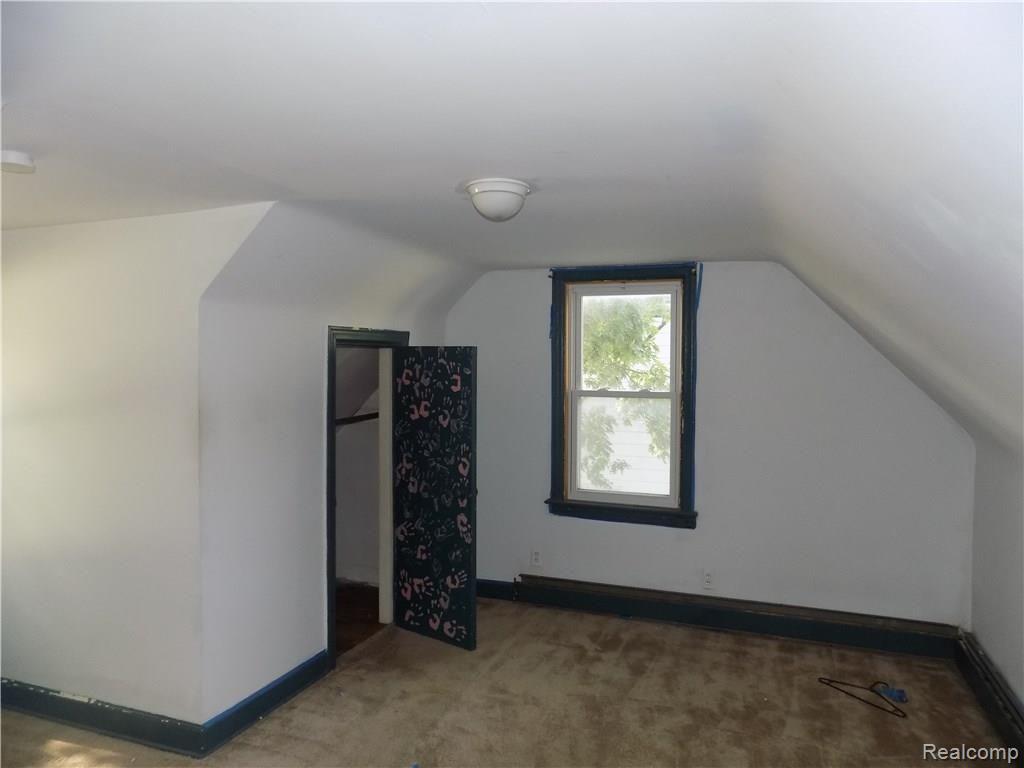 14038 Inkster Road Redford, MI 48239 - Photo 8 of 12 DSCN0764.JPG
