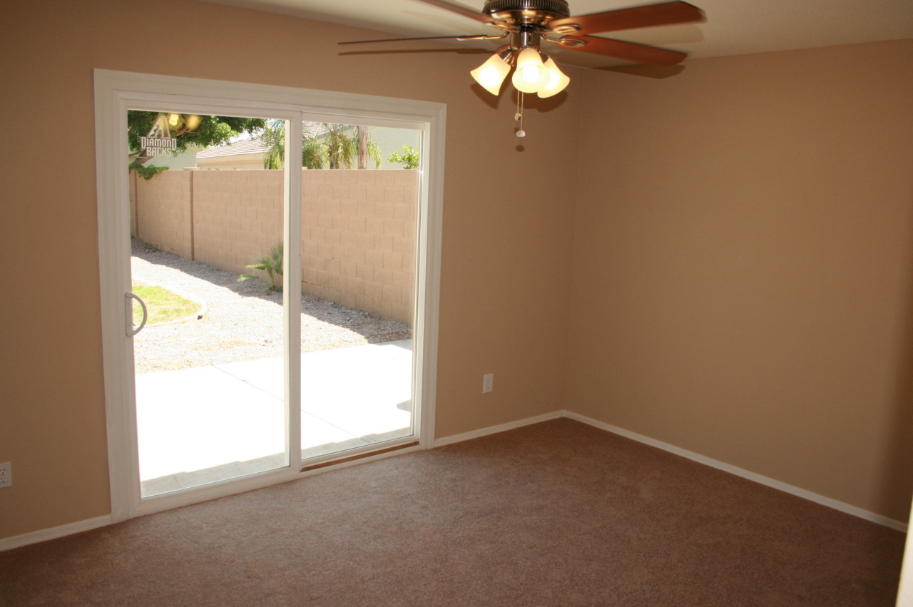 3014 East Amber Ridge Way Phoenix, AZ 85048 - Photo 8 of 19 2b
