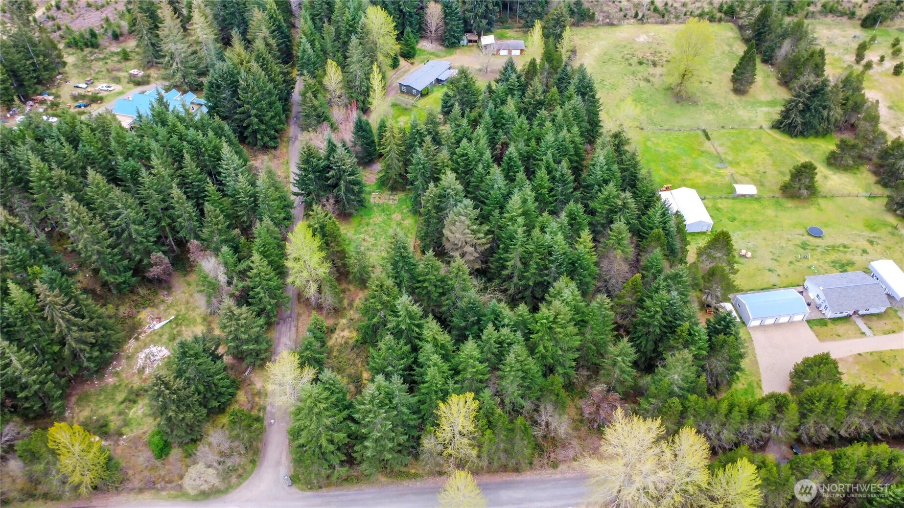 5528 Southwest Paradise Lane Port Orchard, WA 98367 - Photo 26 of 34