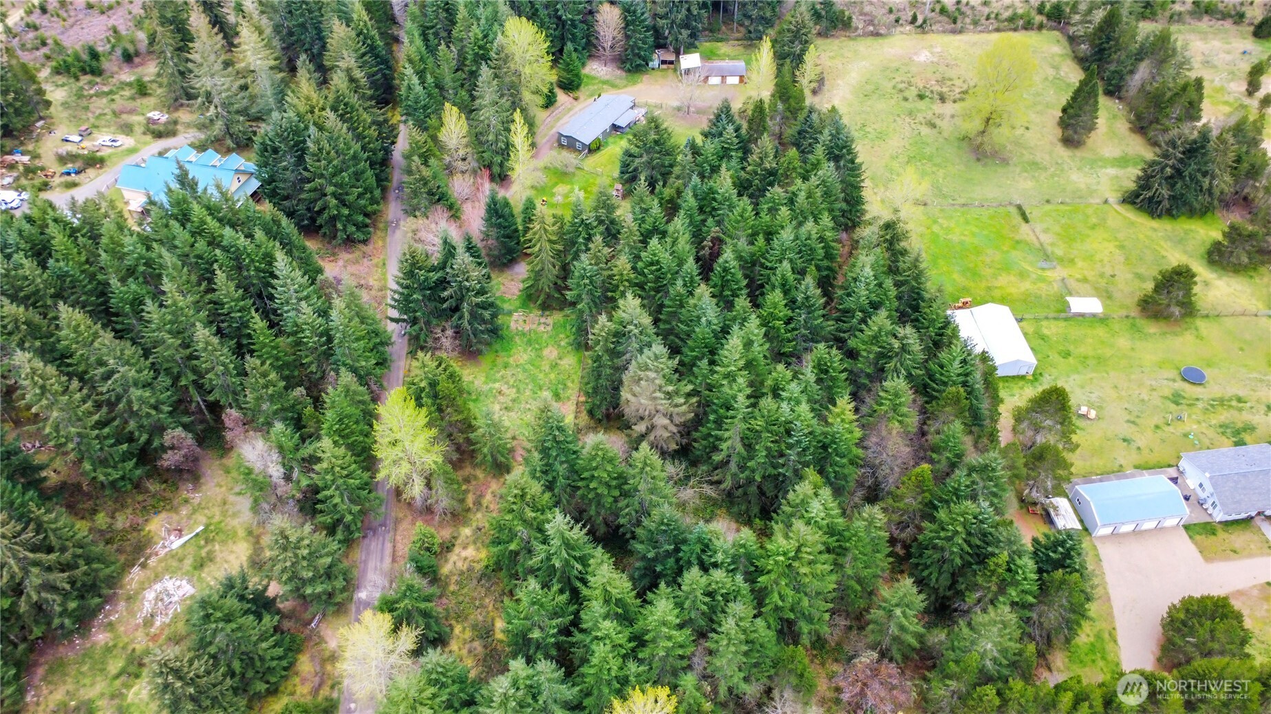 5528 Southwest Paradise Lane Port Orchard, WA 98367 - Photo 29 of 34