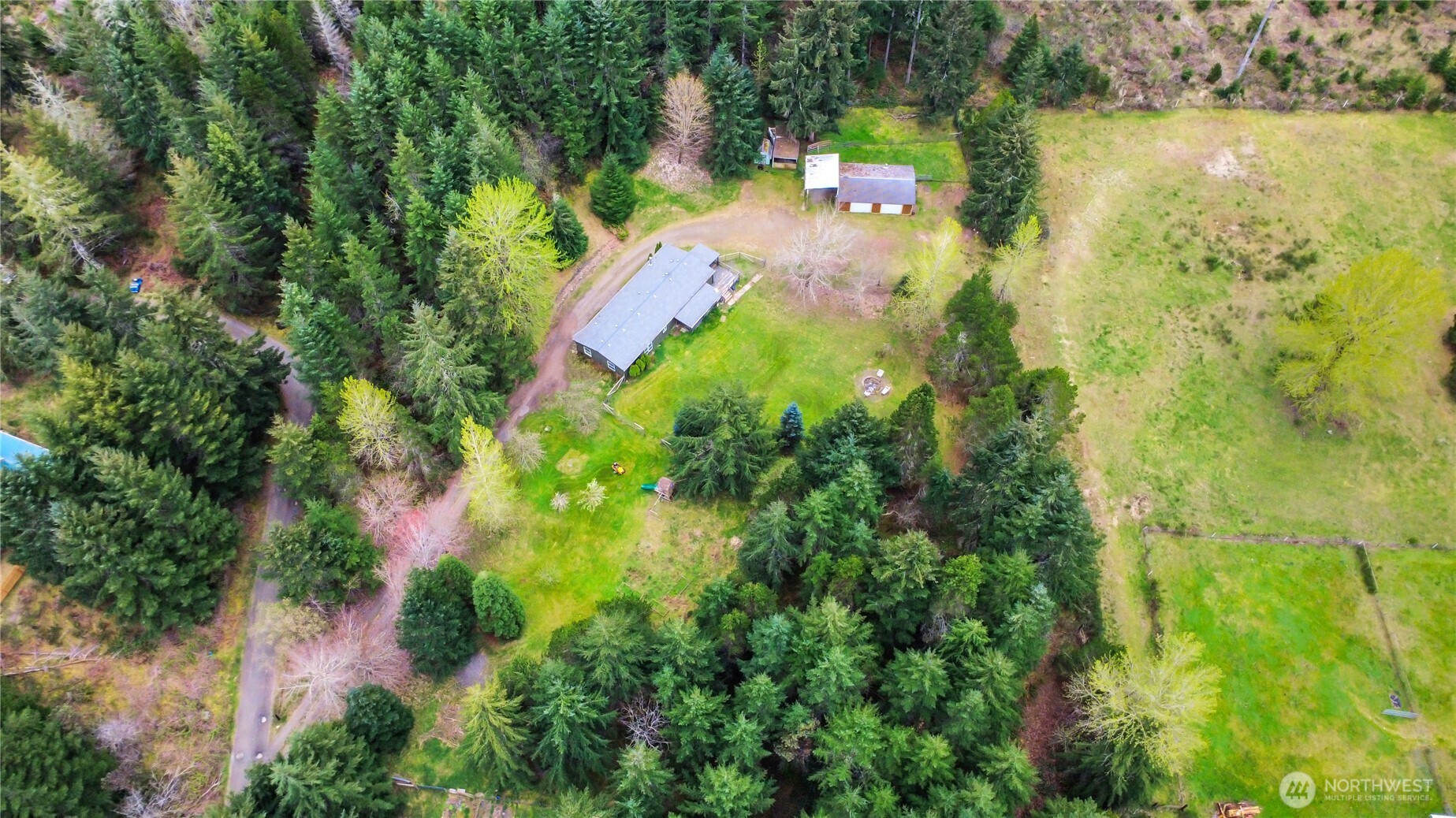 5528 Southwest Paradise Lane Port Orchard, WA 98367 - Photo 30 of 34