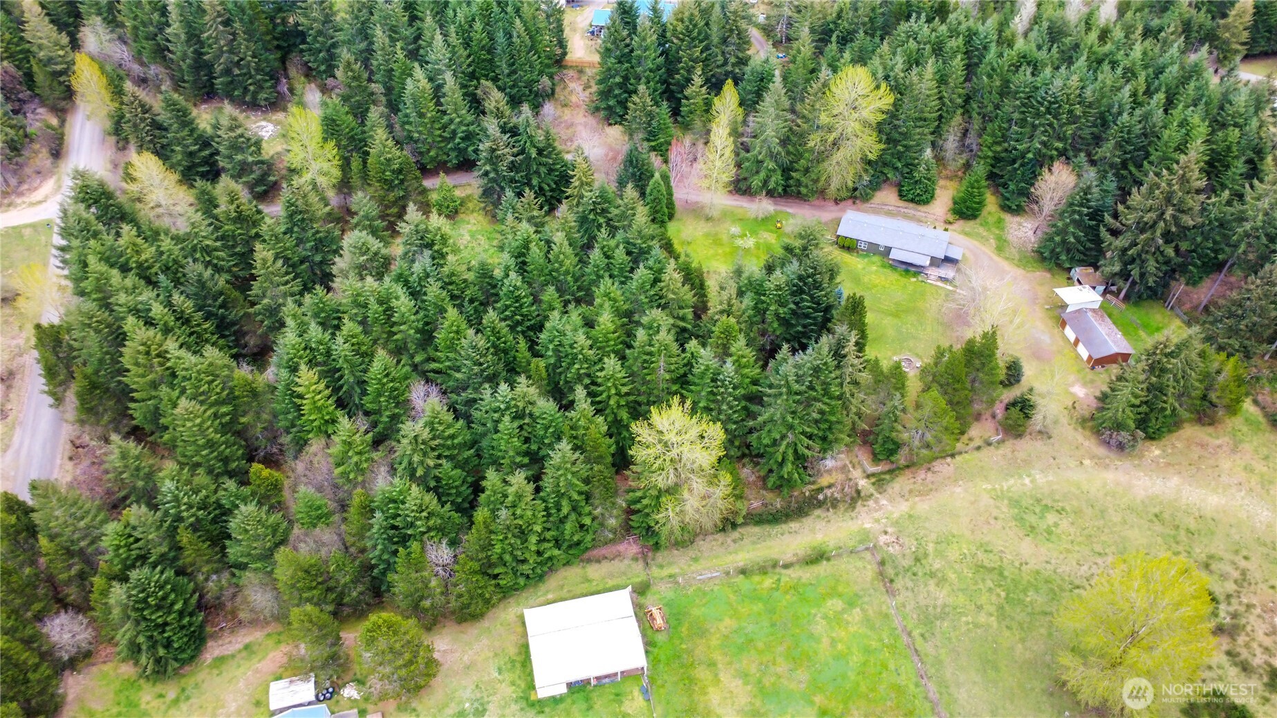 5528 Southwest Paradise Lane Port Orchard, WA 98367 - Photo 31 of 34