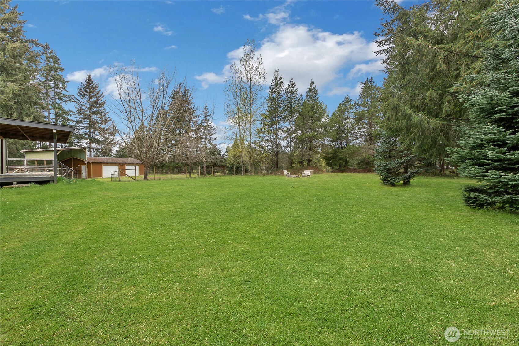 5528 Southwest Paradise Lane Port Orchard, WA 98367 - Photo 4 of 34