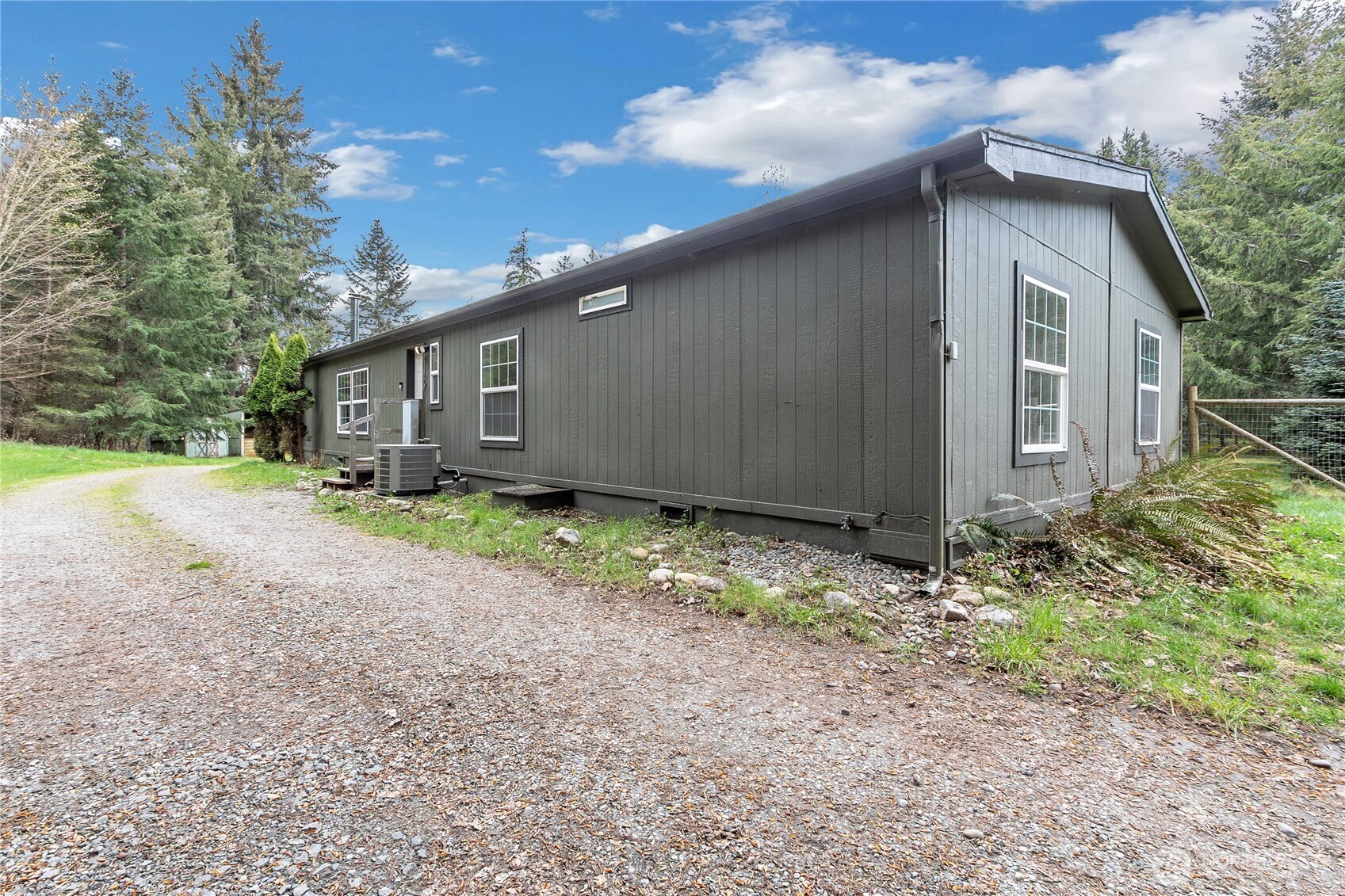 5528 Southwest Paradise Lane Port Orchard, WA 98367 - Photo 7 of 34