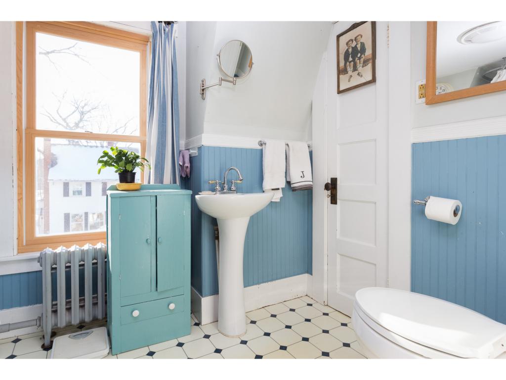 123 Rogers Road Kittery, ME 03904 - Photo 16 of 23