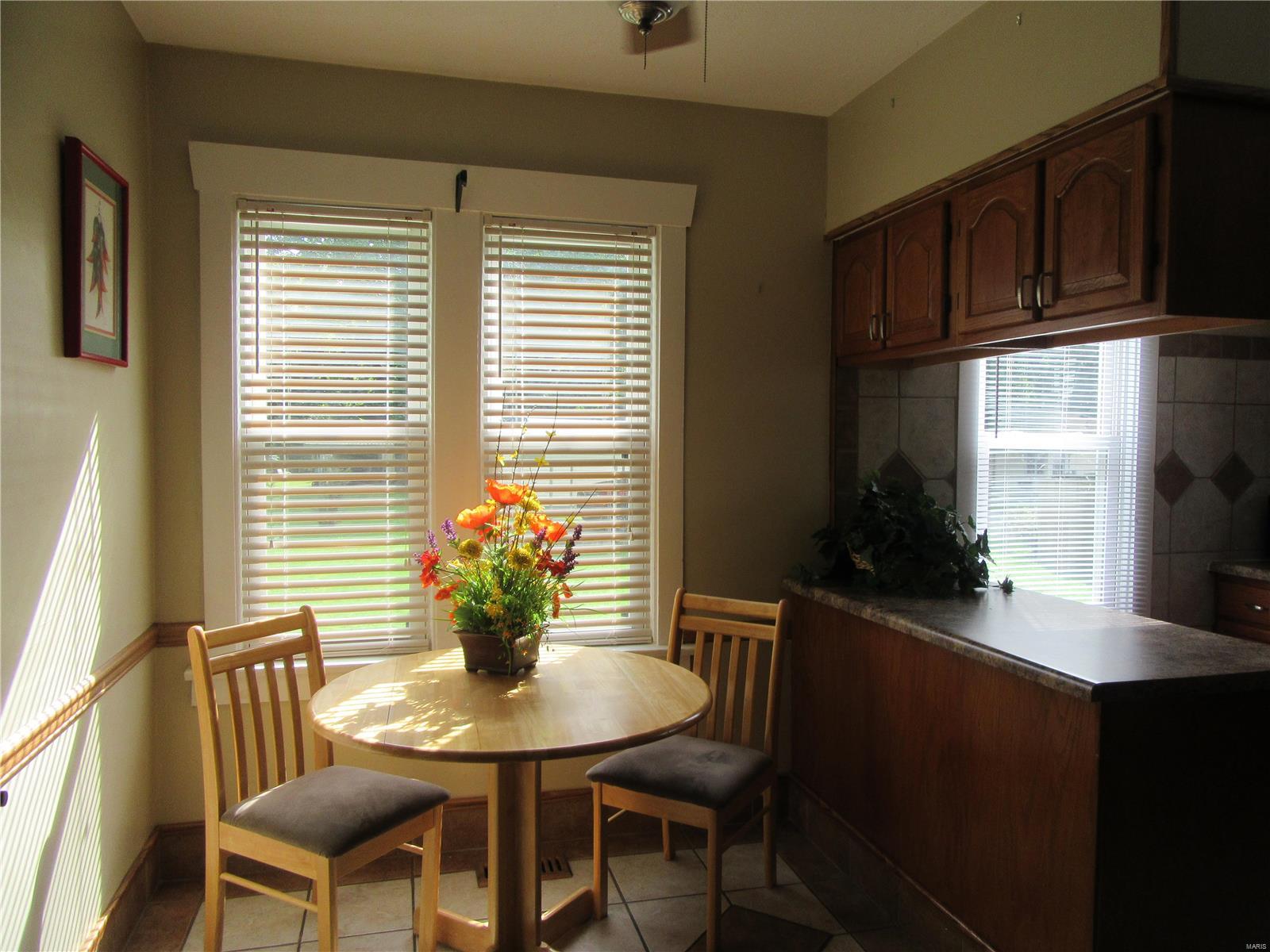 528 St Clair Road Fairview Heights, IL 62208 - Photo 4 of 26