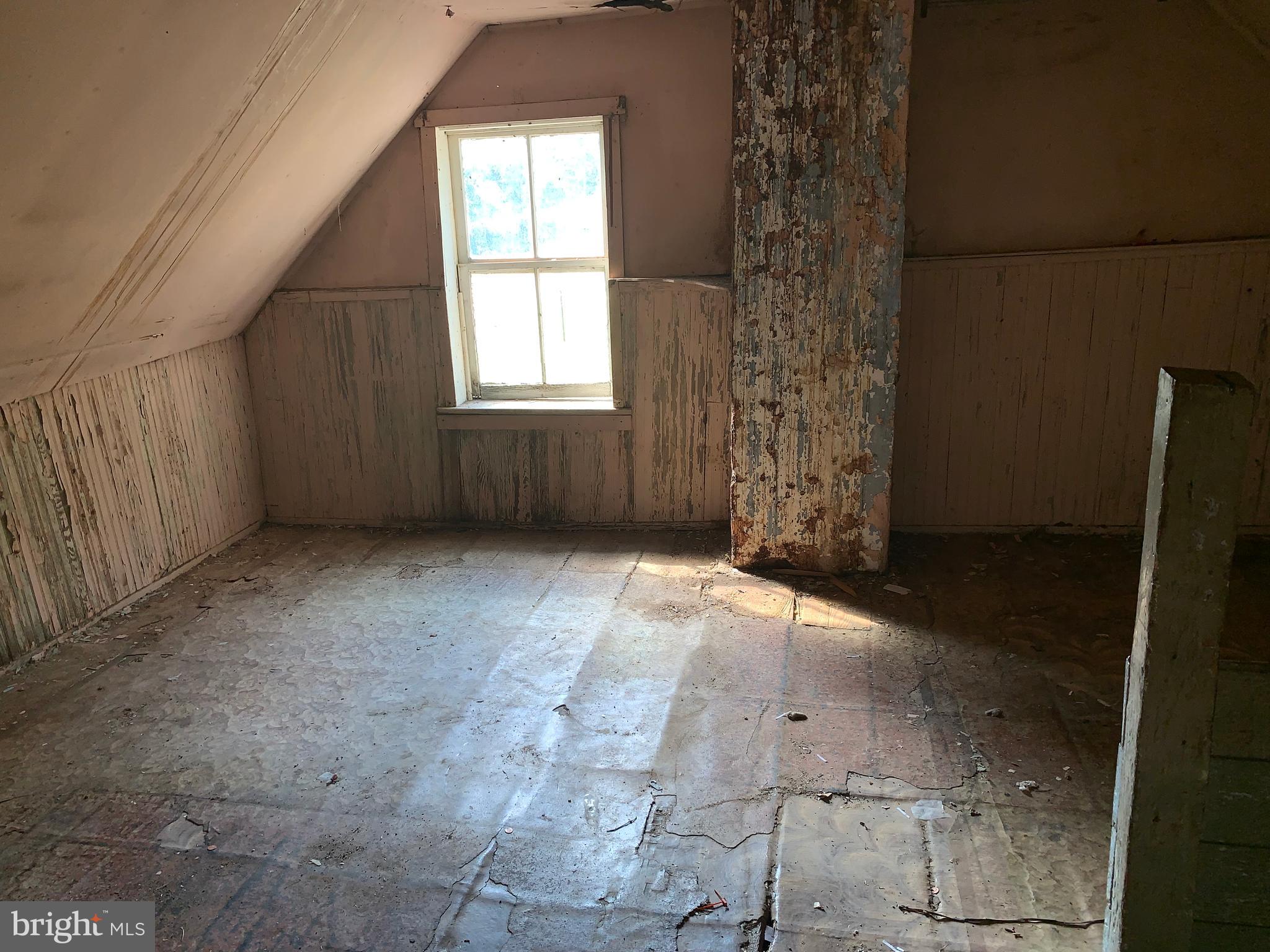 6824 Mountain Church Road Middletown, MD 21769 - Photo 14 of 15 Bedroom 1