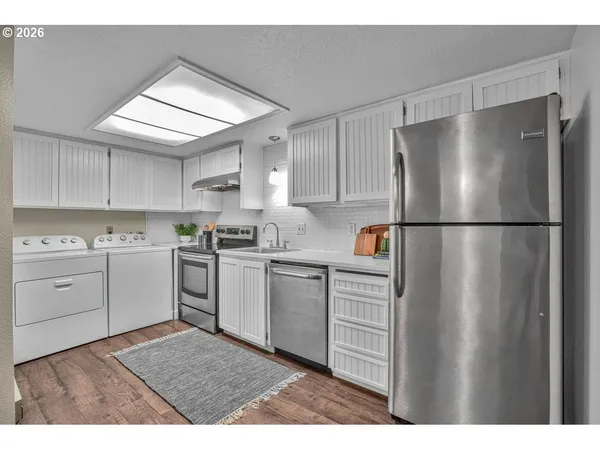 $220,000 | 12776 Southeast 110th Court, Clackamas, OR 97015