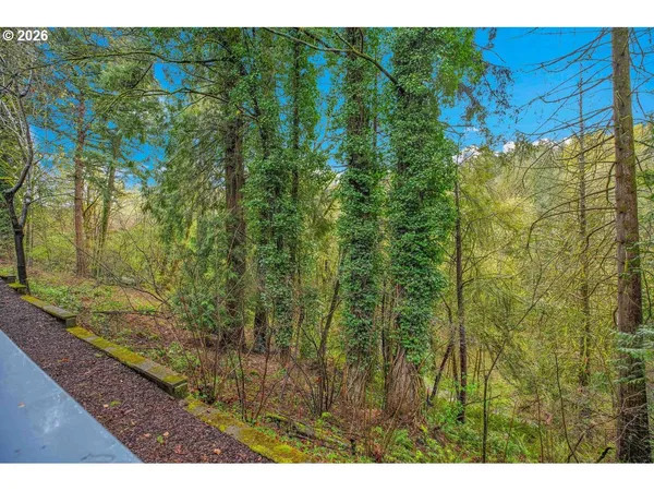 $220,000 | 12776 Southeast 110th Court, Clackamas, OR 97015