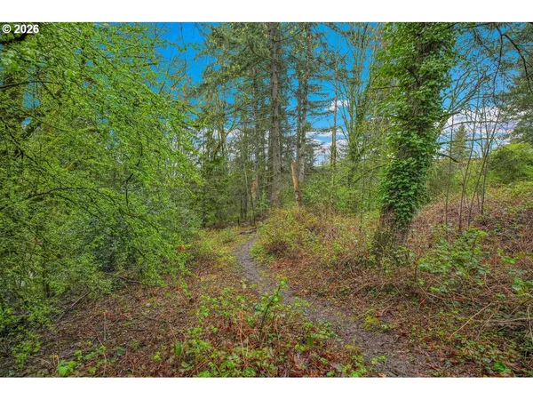 $220,000 | 12776 Southeast 110th Court, Clackamas, OR 97015