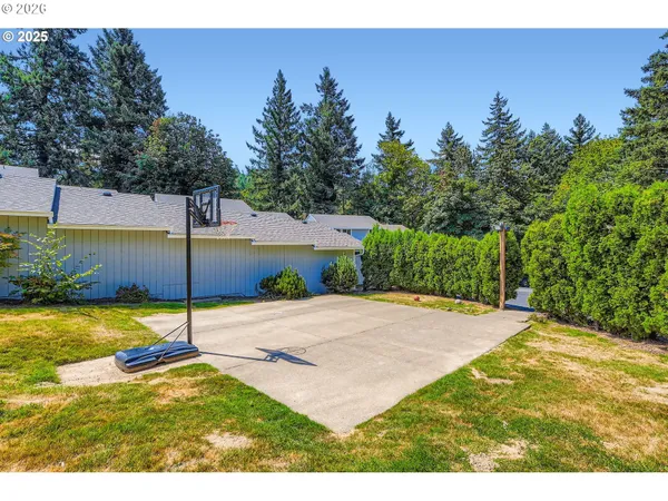$220,000 | 12776 Southeast 110th Court, Clackamas, OR 97015