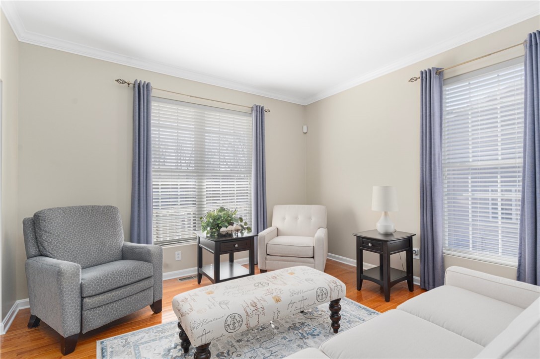 31 Cambridge Circle Smithfield, RI 02917 - Photo 3 of 43