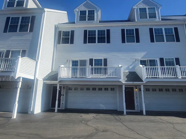 $875,000 | 12 Amaranth Place, Unit 12, Medford, MA 02155