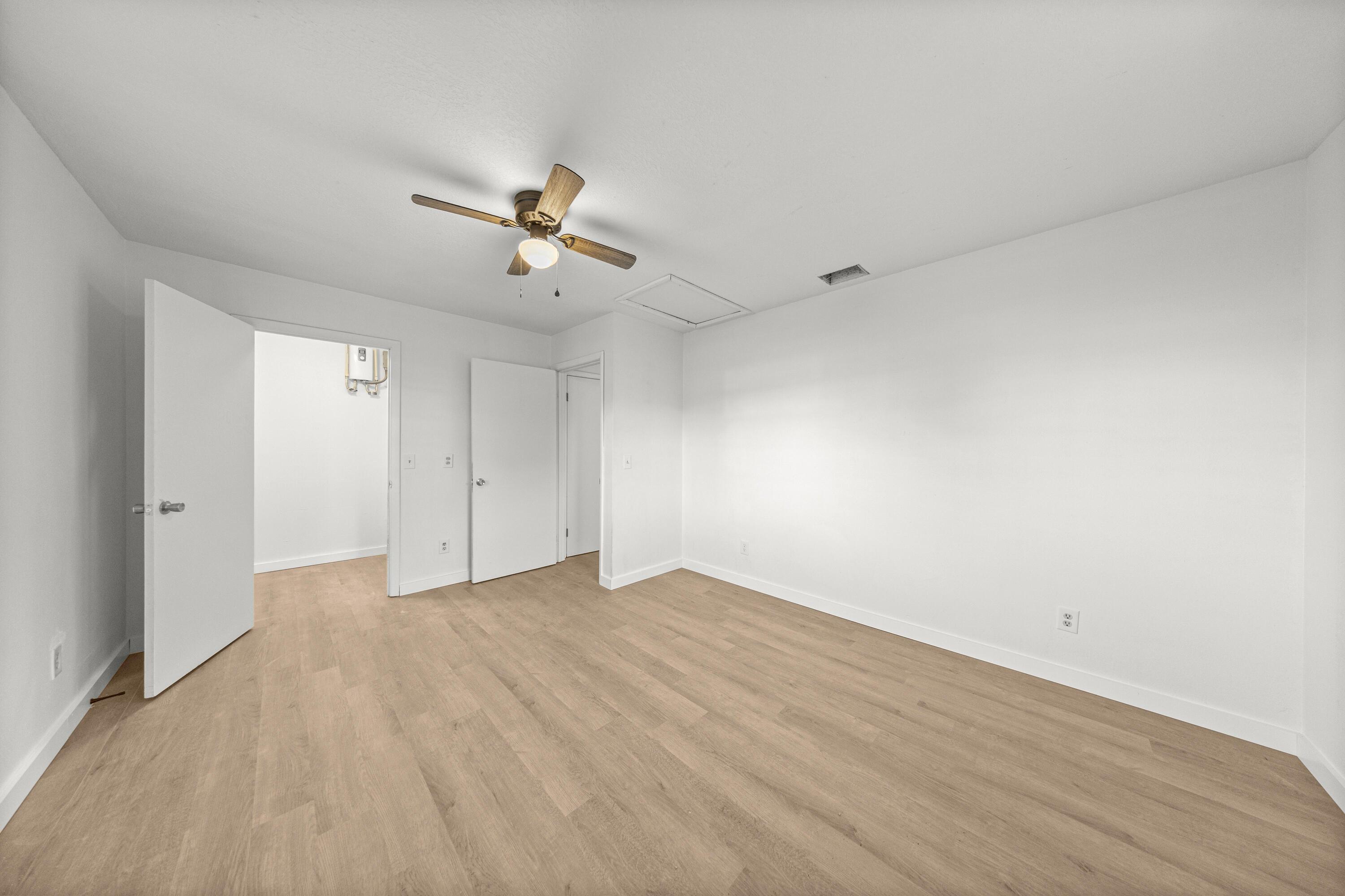 2931 Southeast 52nd Avenue Ocala, FL 34480 - Photo 27 of 52 a view of a big room with carpet