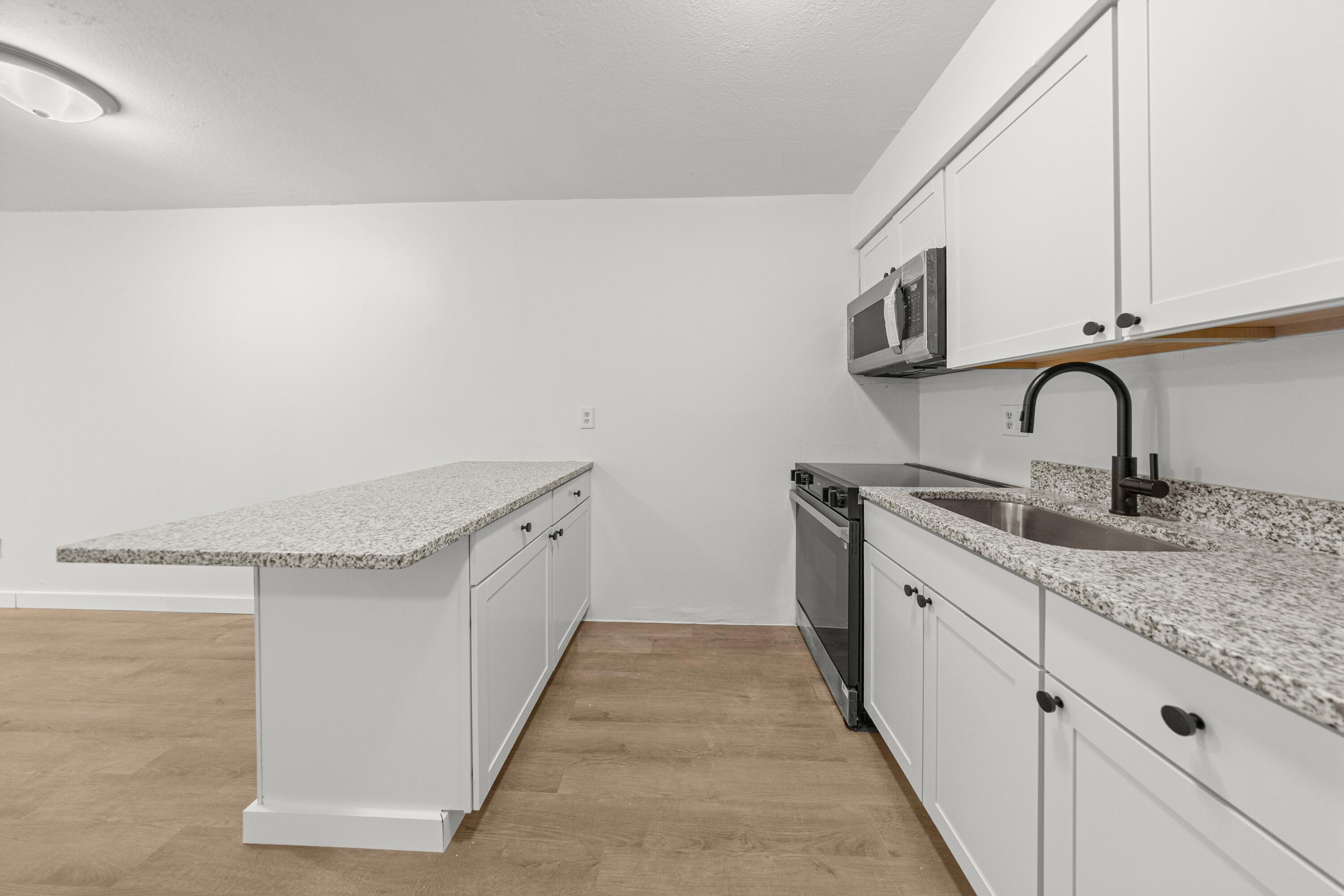 2931 Southeast 52nd Avenue Ocala, FL 34480 - Photo 10 of 52 DRH_6736