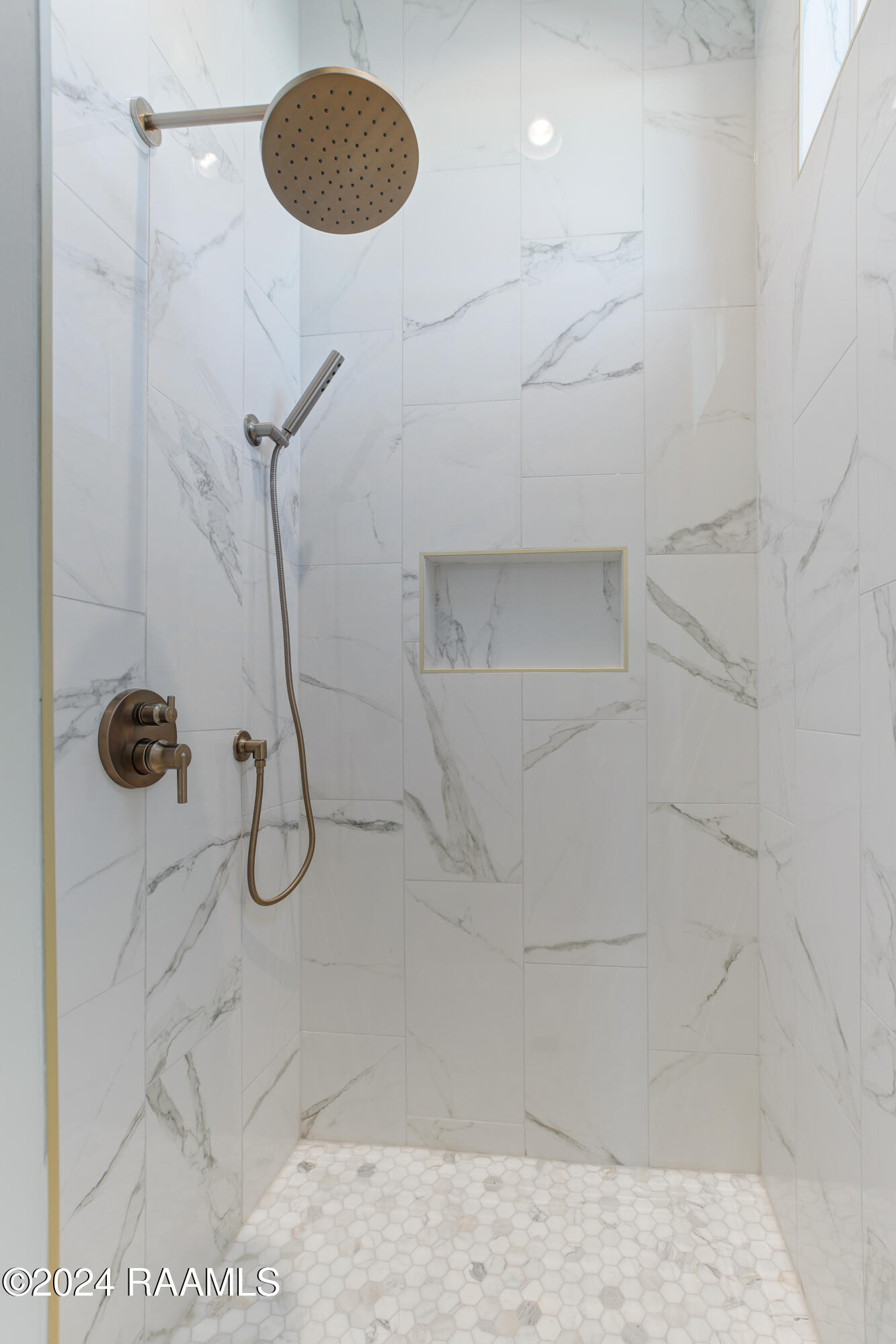 302 Rutherford Court Lafayette, LA 70503 - Photo 18 of 39 302Rutherford-23