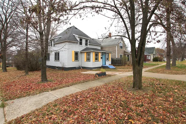 $179,900 | 528 South Holcombe Avenue, Litchfield, MN 55355