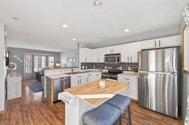 $210,000 | 4811 Education Drive North, Unit 2, Hugo, MN 55038