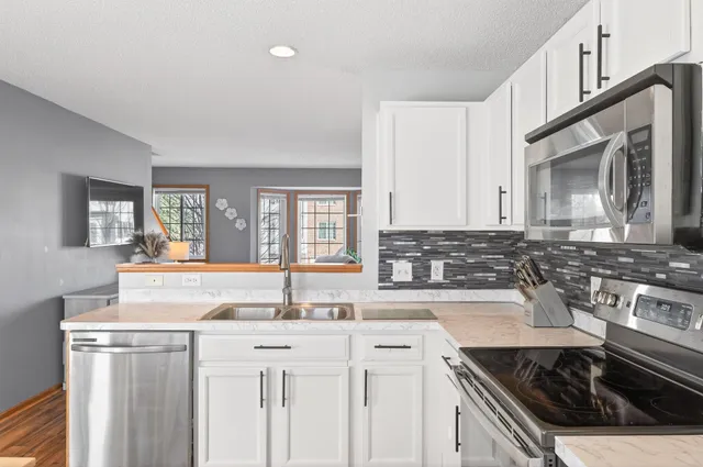 $210,000 | 4811 Education Drive North, Unit 2, Hugo, MN 55038