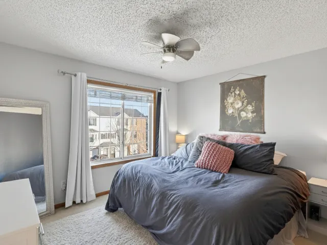 $210,000 | 4811 Education Drive North, Unit 2, Hugo, MN 55038