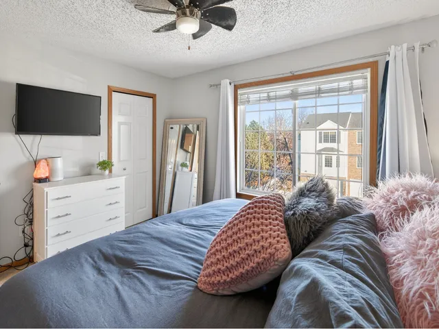 $210,000 | 4811 Education Drive North, Unit 2, Hugo, MN 55038