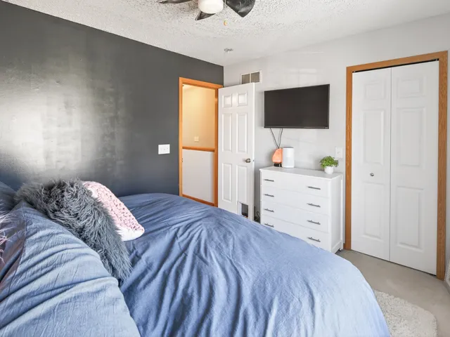 $210,000 | 4811 Education Drive North, Unit 2, Hugo, MN 55038