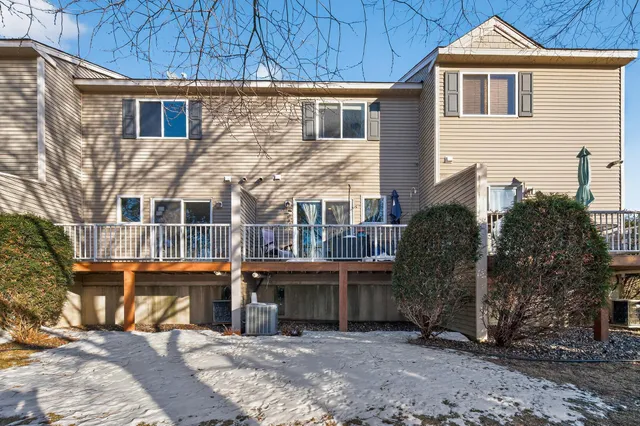 $210,000 | 4811 Education Drive North, Unit 2, Hugo, MN 55038